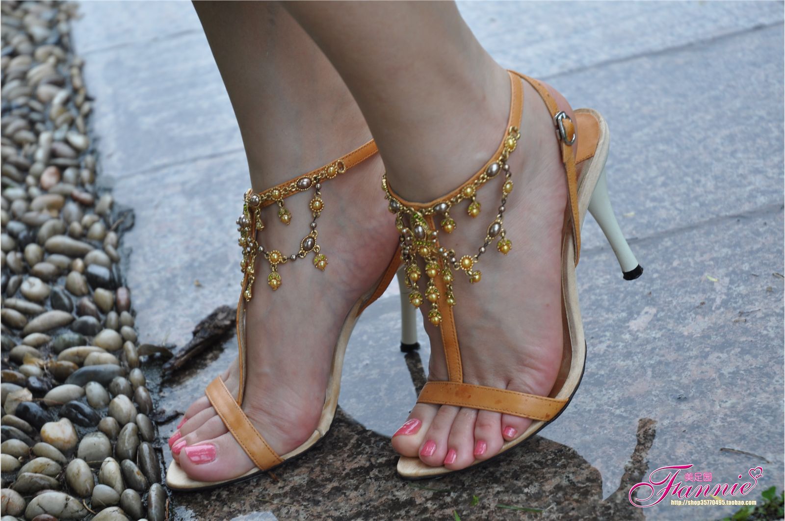 夏日阳光、细雨和微风（4） 芬妮高清丝足